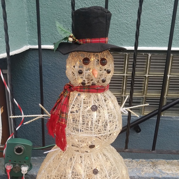 Meet your Posher, Laurie - Picture 1 of 1